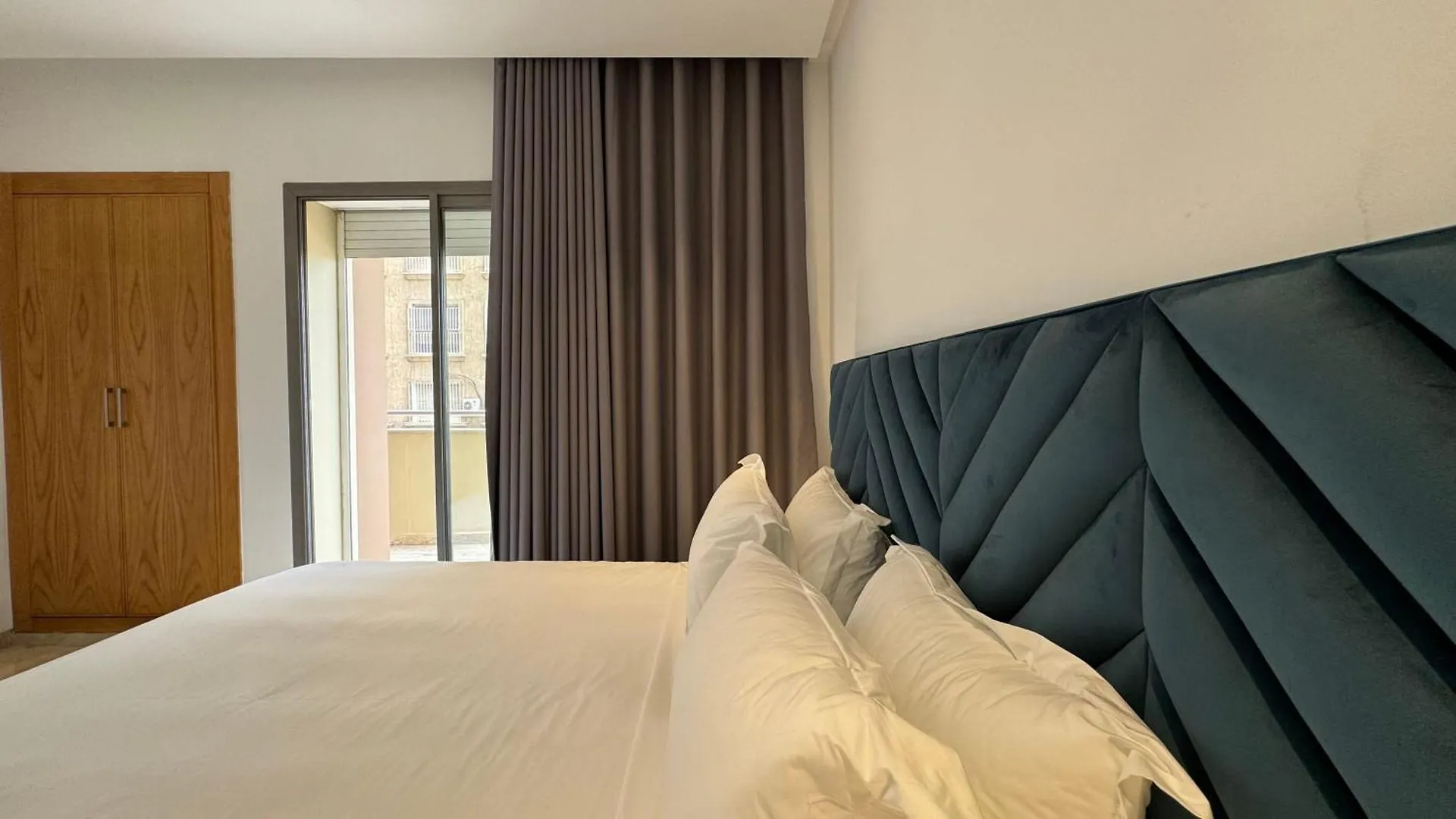 아파트 Garden View And Terrace 3Br - Appartali Luxury Platform 카사블랑카