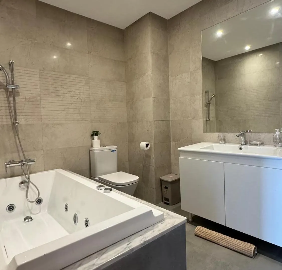 Garden View And Terrace 3Br - Appartali Luxury Platform 카사블랑카 아파트