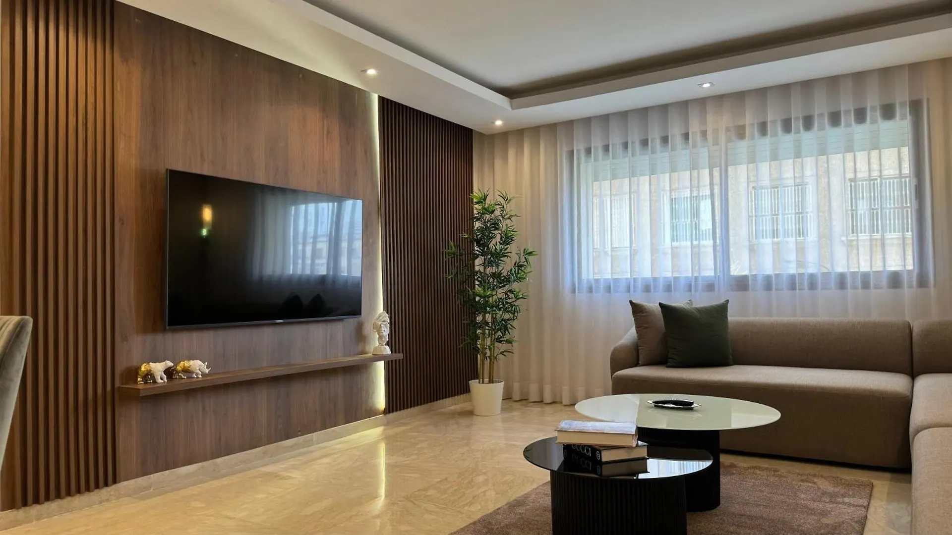 Garden View And Terrace 3Br - Appartali Luxury Platform 카사블랑카