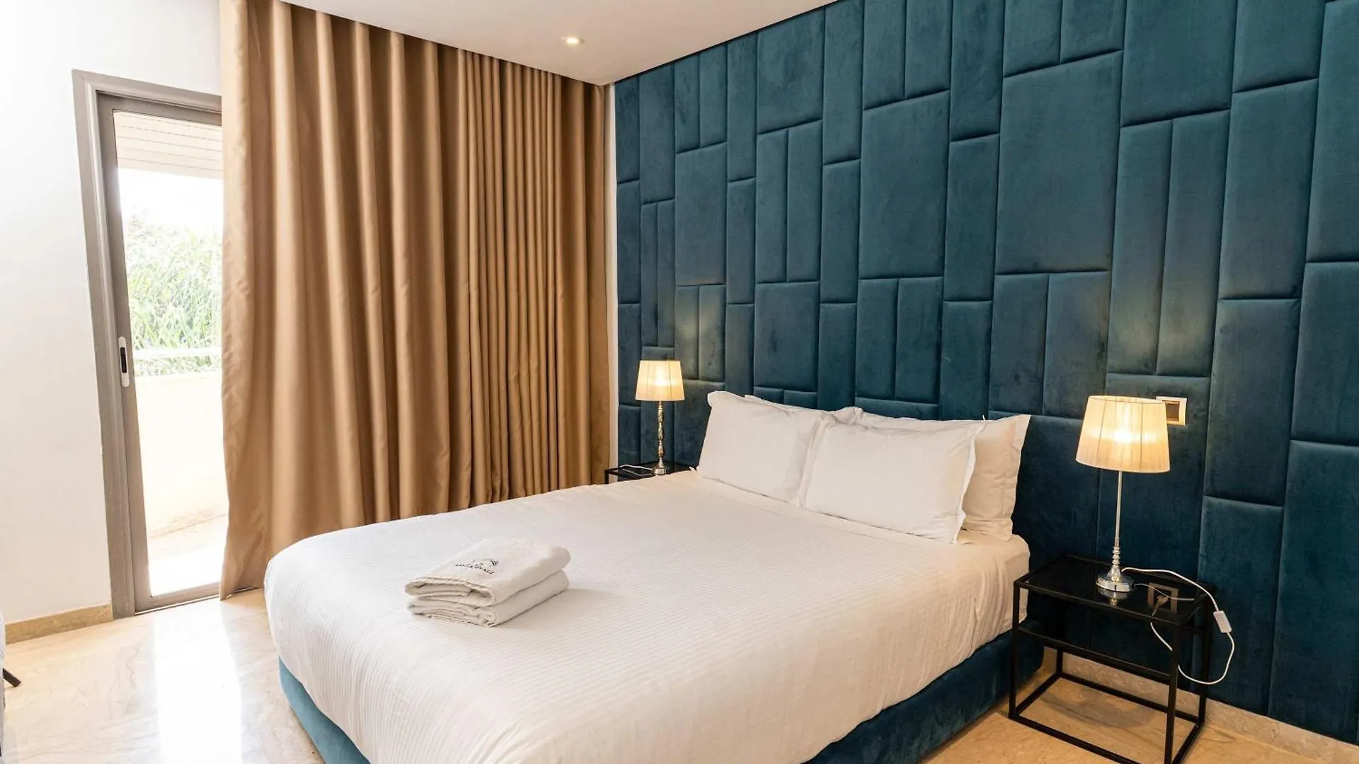 Garden View And Terrace 3Br - Appartali Luxury Platform 카사블랑카 모로코