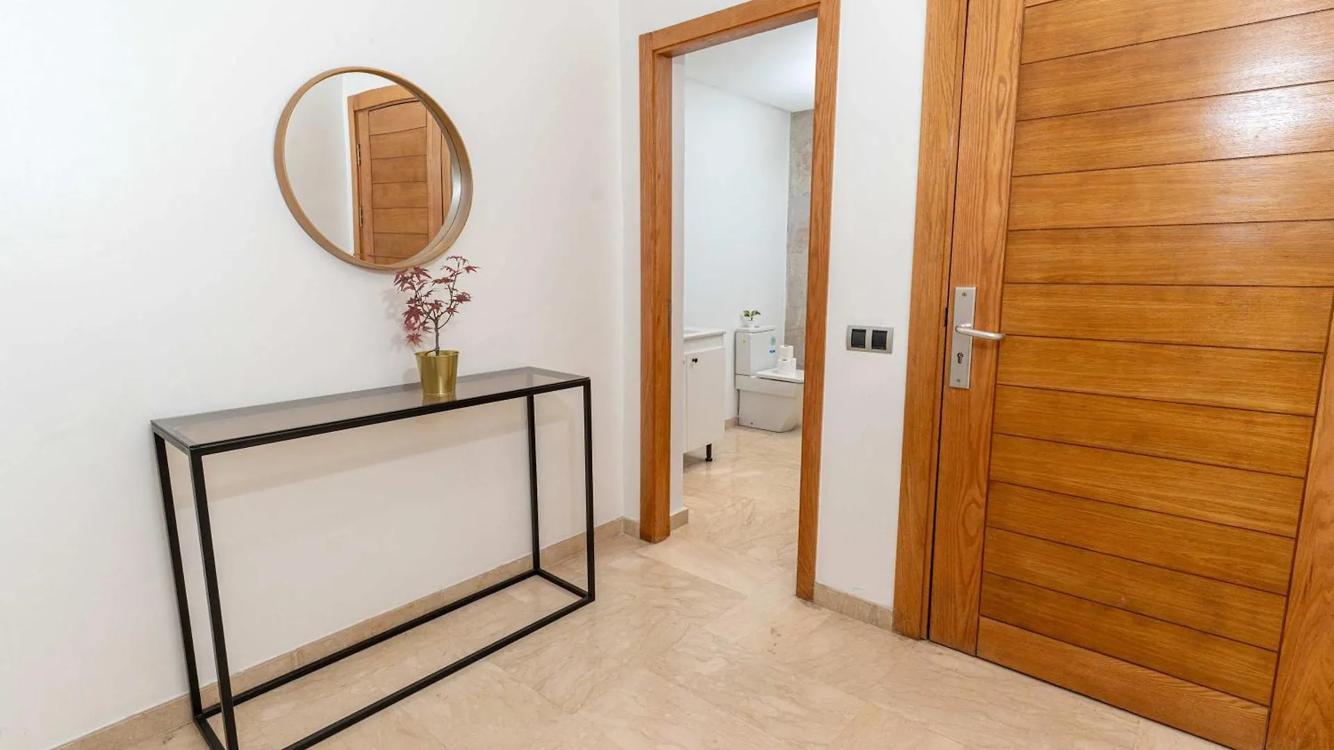 Garden View And Terrace 3Br - Appartali Luxury Platform 카사블랑카 0*,  모로코