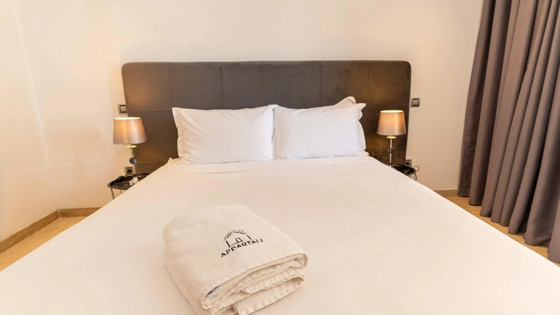 아파트 Garden View And Terrace 3Br - Appartali Luxury Platform 카사블랑카 모로코