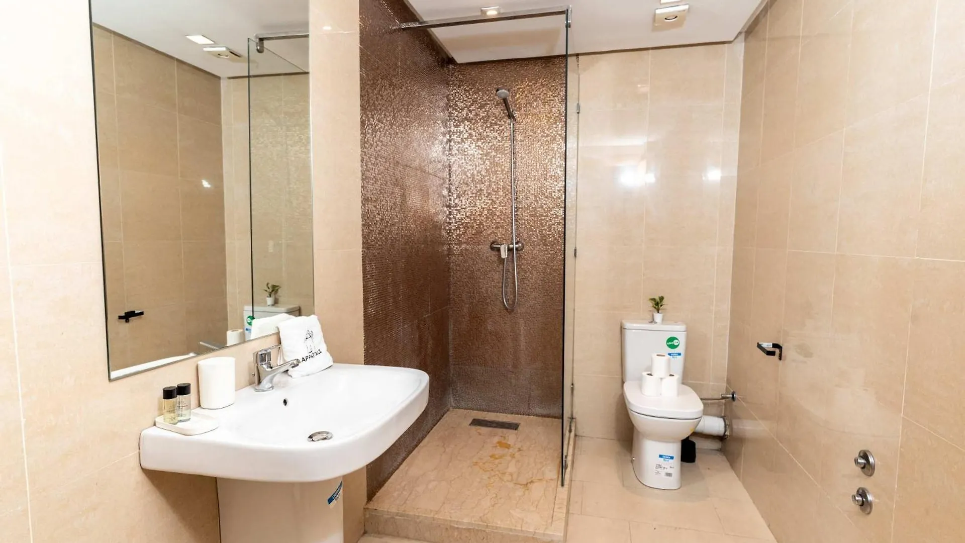 아파트 Garden View And Terrace 3Br - Appartali Luxury Platform 카사블랑카