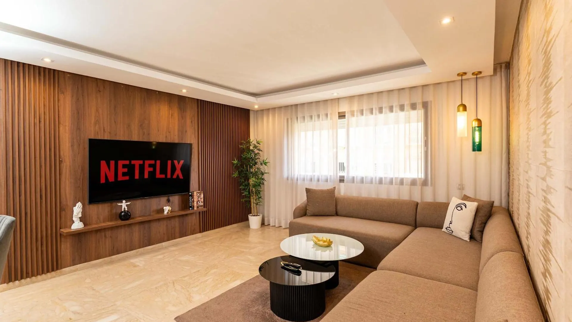 Garden View And Terrace 3Br - Appartali Luxury Platform 카사블랑카 아파트